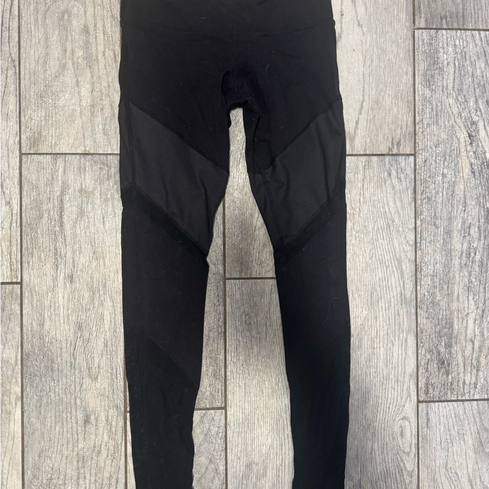 Alo Yoga High-Waist Moto Leggings - small